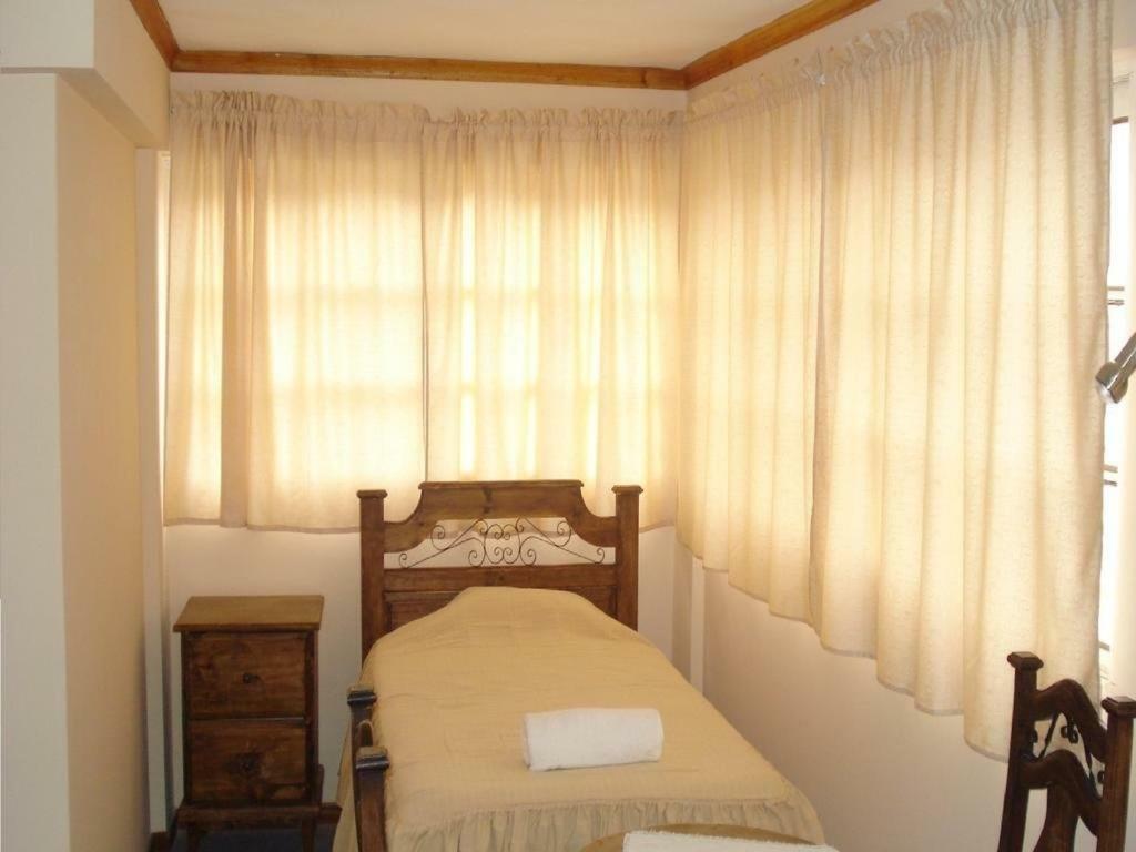 Hotel Oasisa Uyuní Extérieur photo